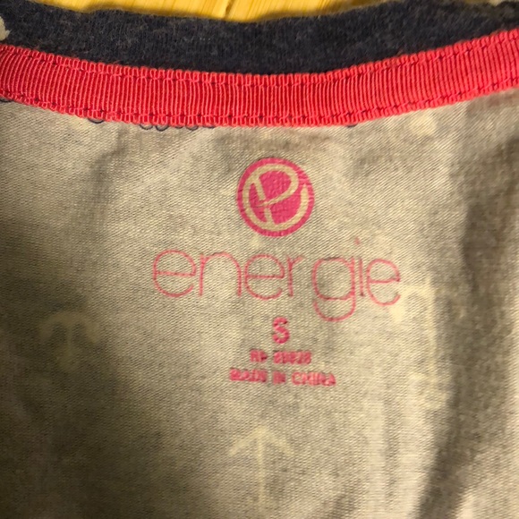 Crop low cut shirt - Picture 2 of 2